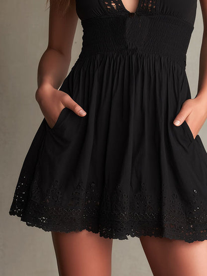 Vestido Mini Negro Boho Bordado Ojales Halter