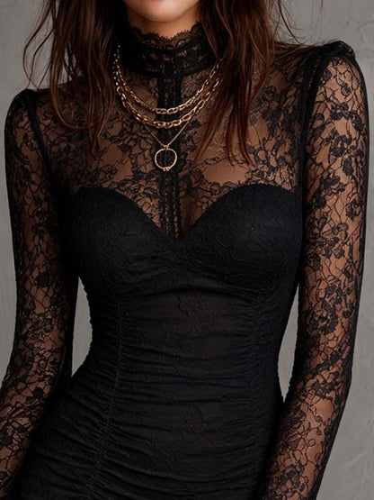 Vestido Mini Negro Encaje Floral Cuello Alto Fruncido