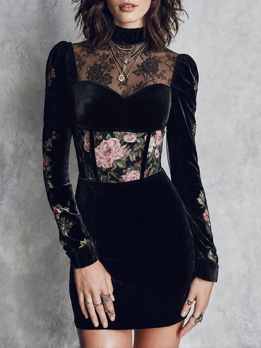 Vestido Mini Terciopelo Negro Escote Corazón Floral