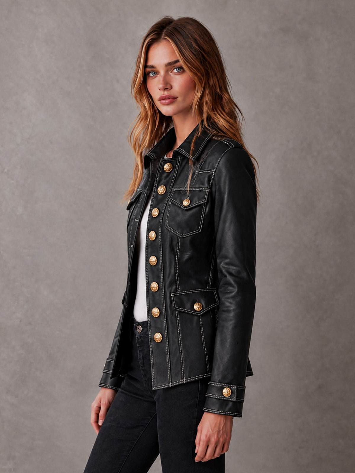 Chaqueta Negra Estilo Militar