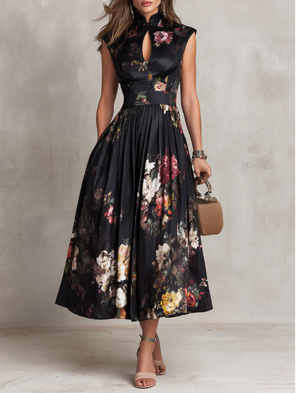 Vestido Midi Negro Satén Cuello Ojo Cerradura Plisado